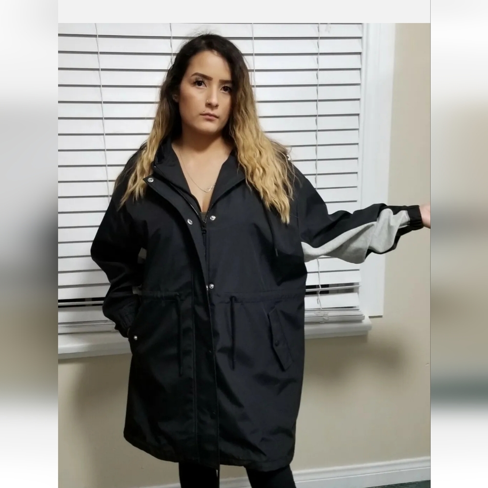 Women's black Hoodie rain jacket Size Xsmall, Small